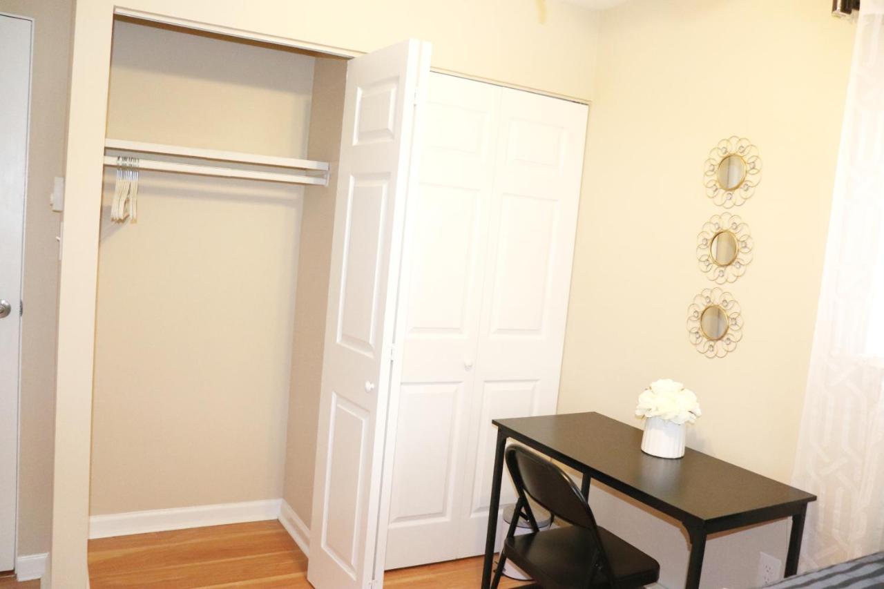 Private Room At Home Near Iad-Sterling Extérieur photo