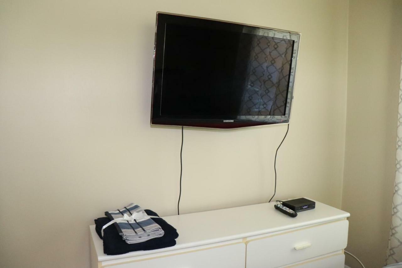 Private Room At Home Near Iad-Sterling Extérieur photo