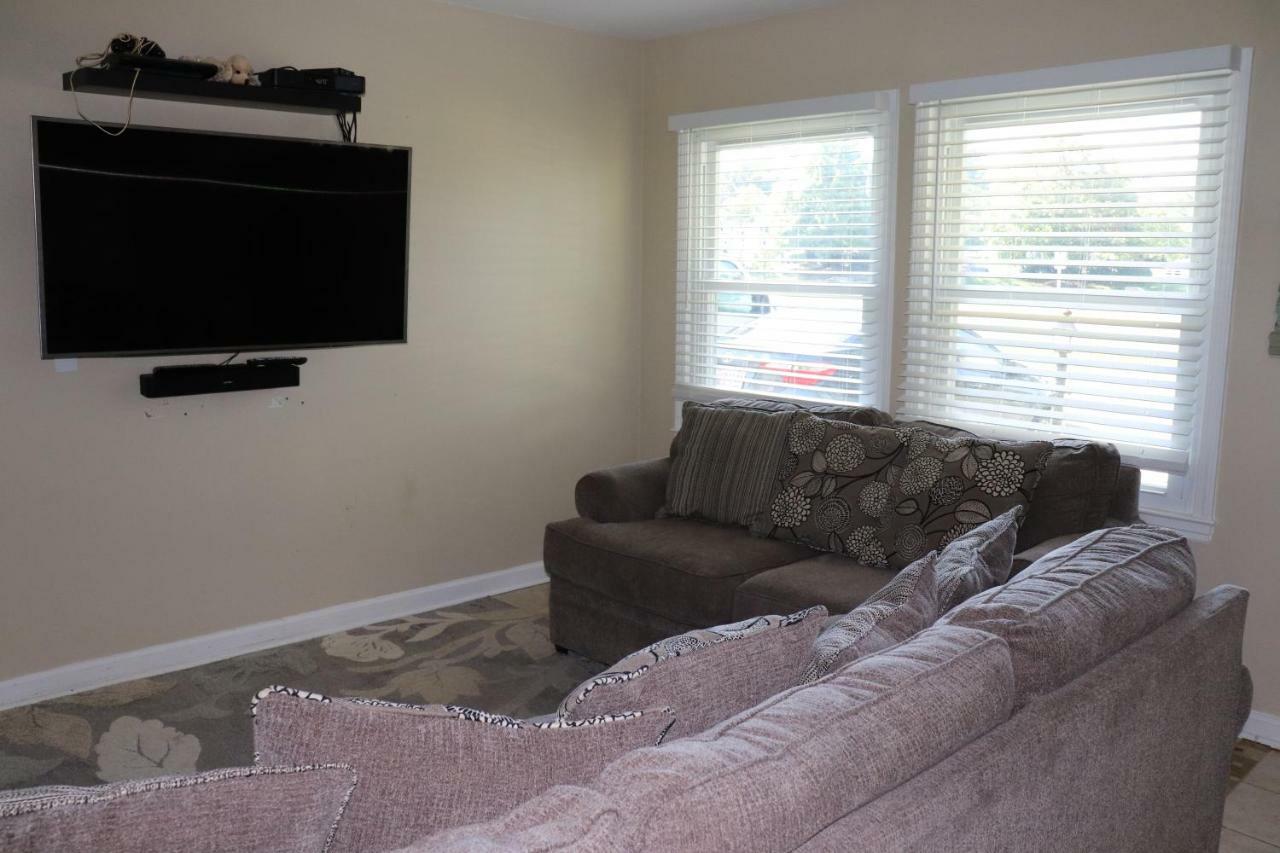 Private Room At Home Near Iad-Sterling Extérieur photo